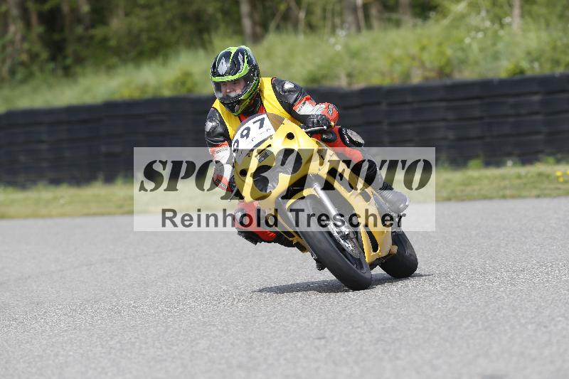/Archiv-2025/07 19.04.2025 Speer Racing ADR/Instruktorentraining/997